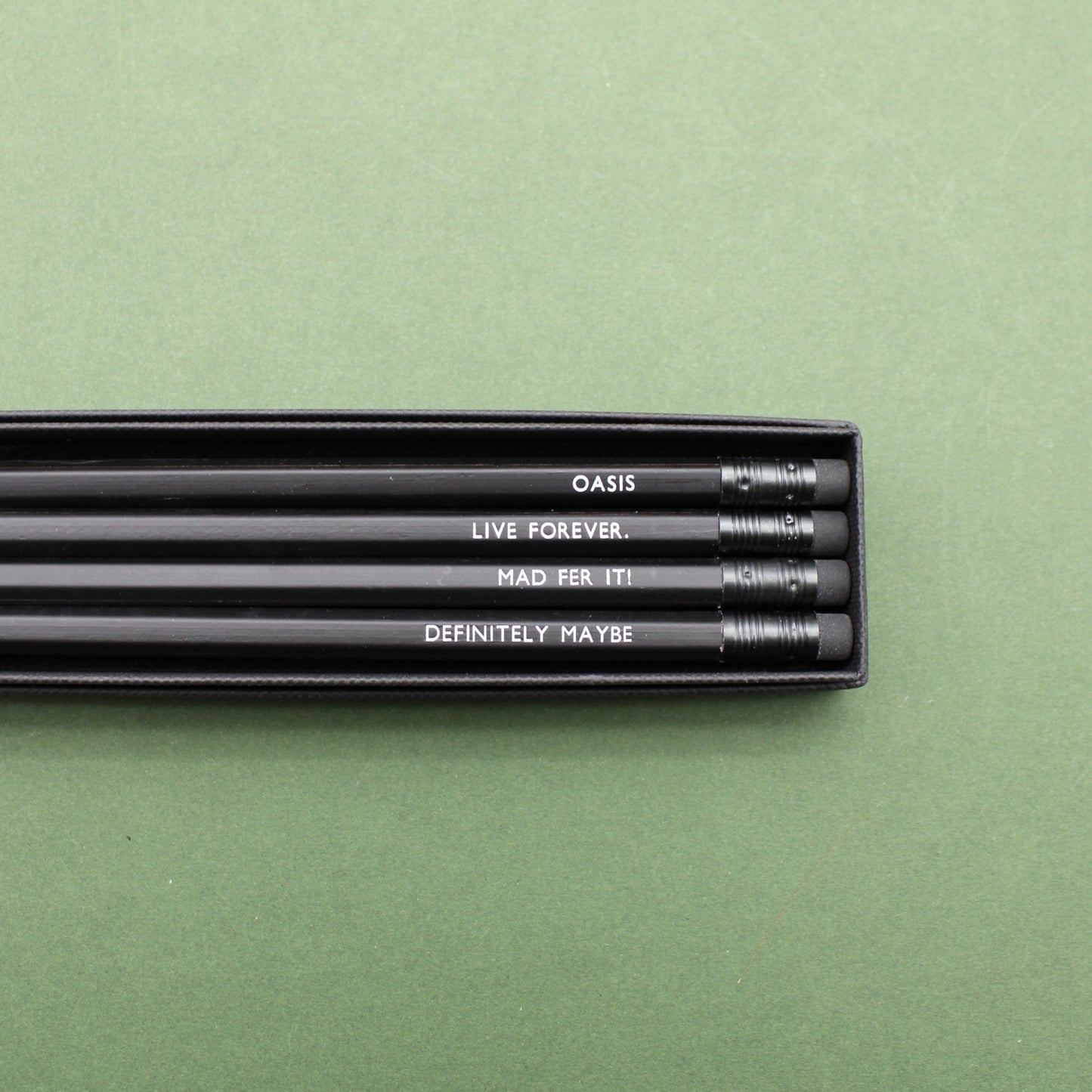 Oasis Pencil Set