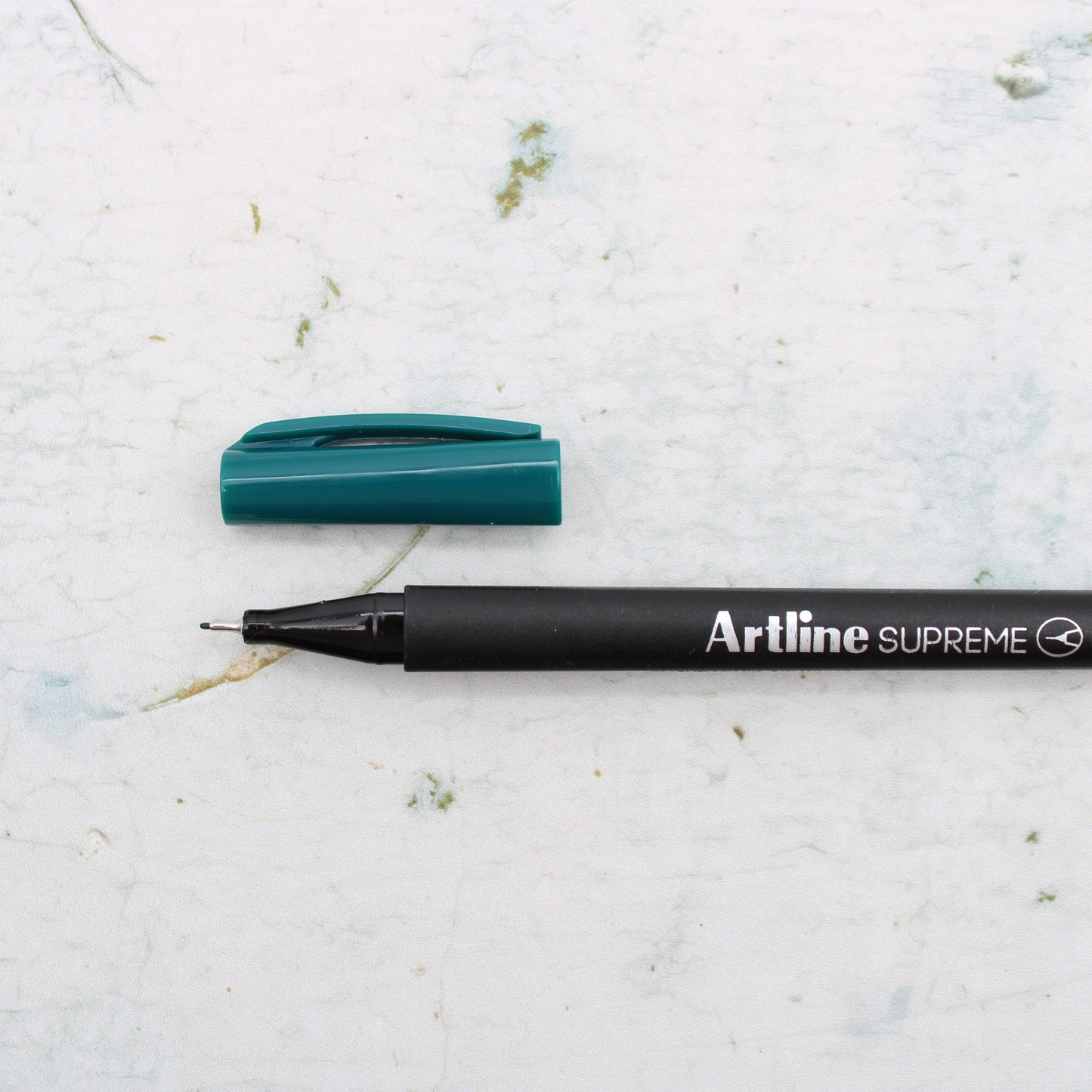 Artline Supreme Fine Pen (0.4mm)