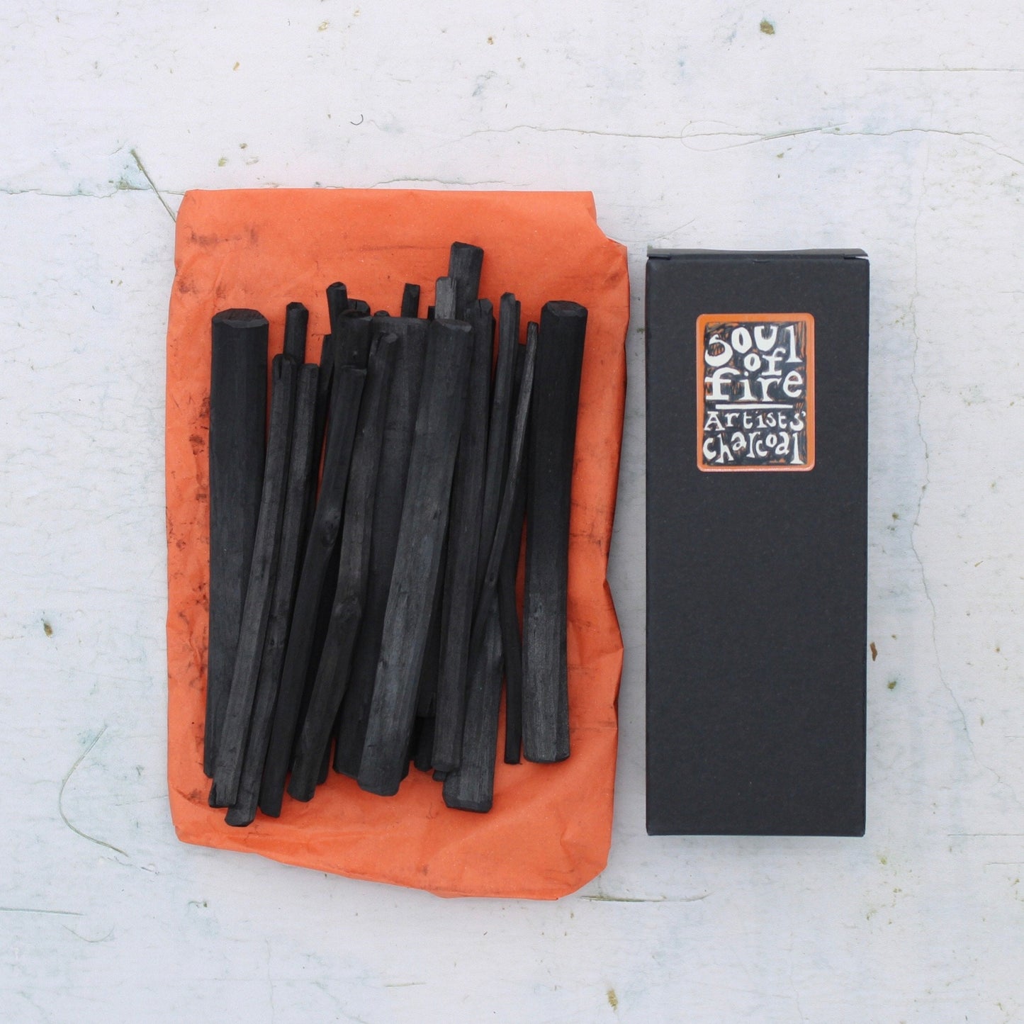 Artists' charcoal: Medium