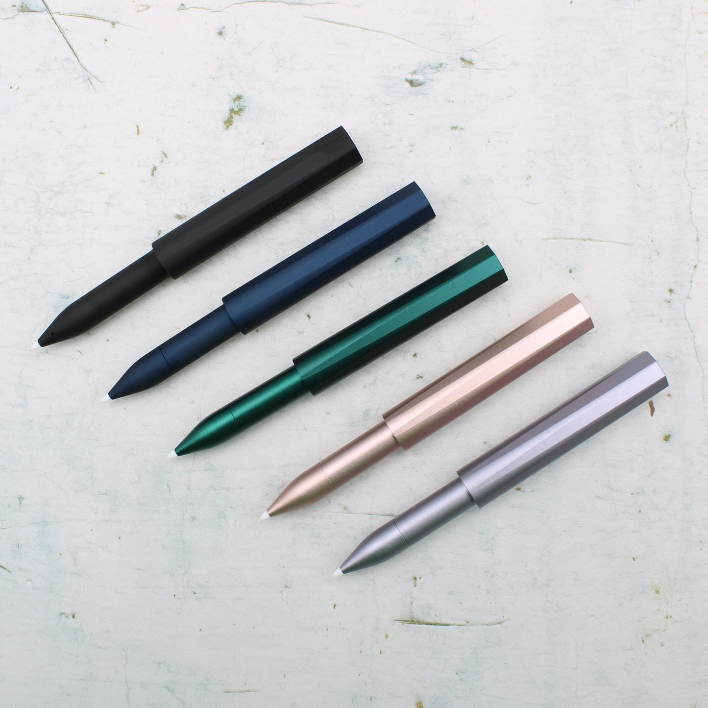 The Wren - Refillable writing pen - 5 colours