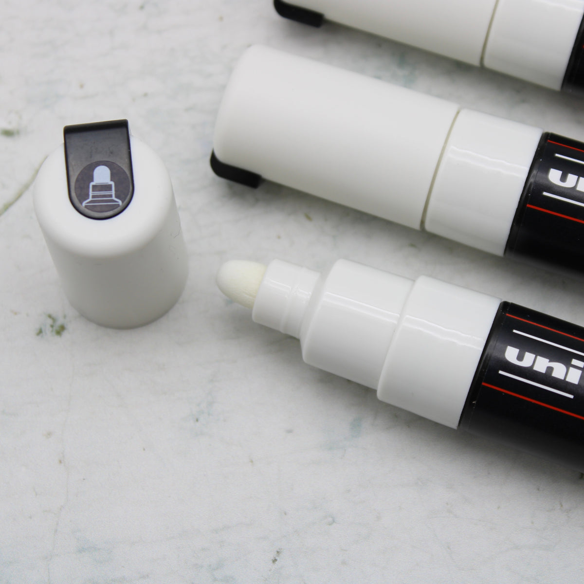 White Posca Pen - large bullet tip (4.5-5.5mm)