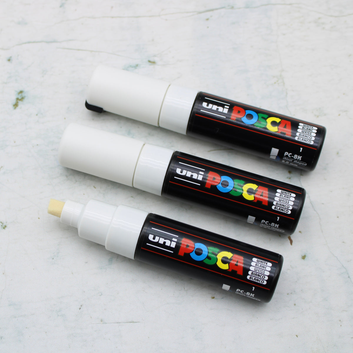 White Posca Pen - extra broad chisel, 15 - 17mm
