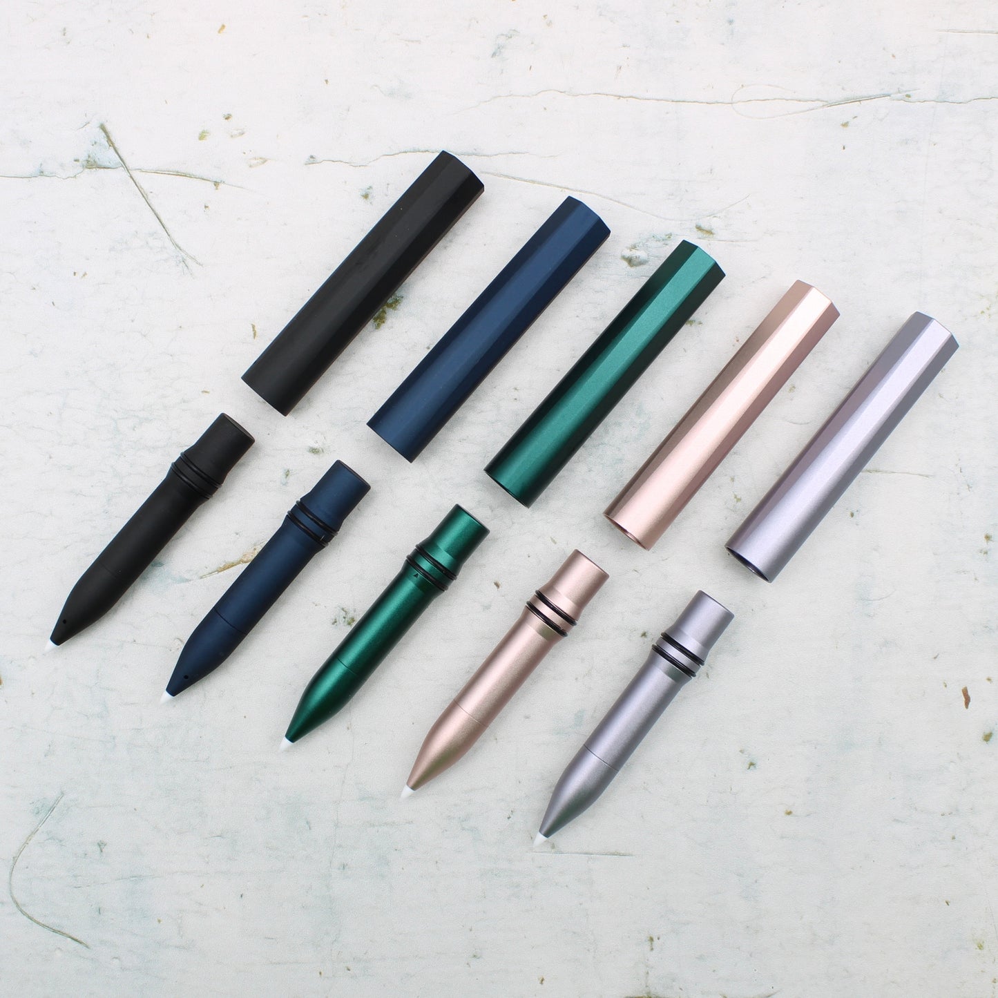 The Wren - Refillable writing pen - 5 colours